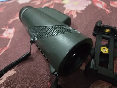 High-Powered 10x42 Monocular Telescope with Tripod and Adapter photo review