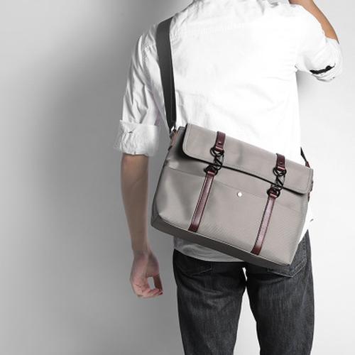 2-Way Briefcase To Make You Look Like A True Professional