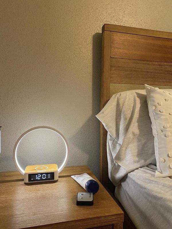 3-in-1 Wireless Charging Bedside Lamp with Alarm Clock and Dimmable Reading Light for Bedroom photo review