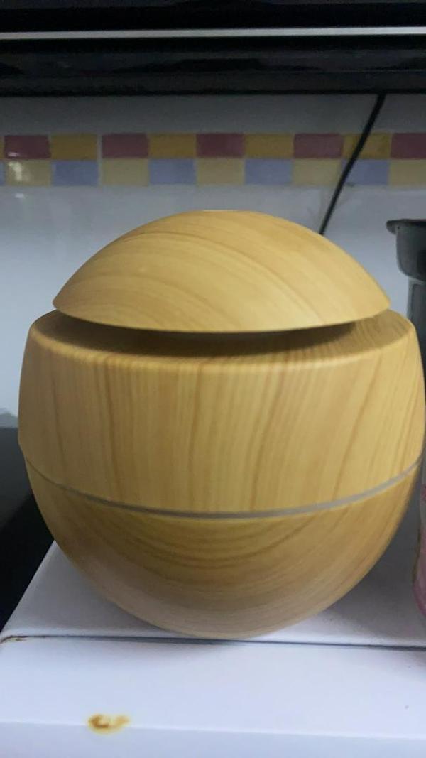 300ml Essential Oil Aroma Diffuser with Dark and Light Wood Grain photo review