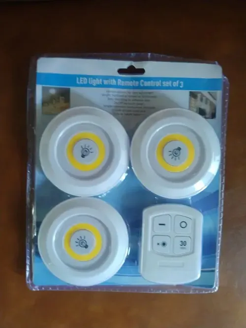 3W COB Under Cabinet Light with Wireless Remote Control and Dimmable Function photo review