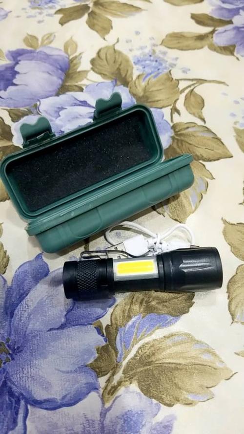 900000Lm Led Flashlight Tactical Light Super Bright Torch Usb Rechargeable Cob photo review