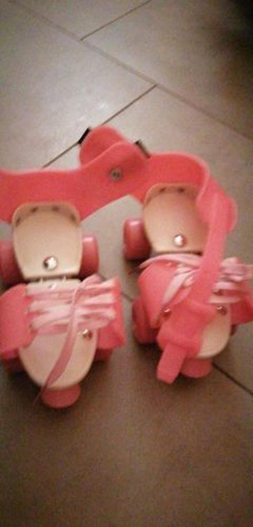 Adjustable Size Kid Roller Skates photo review