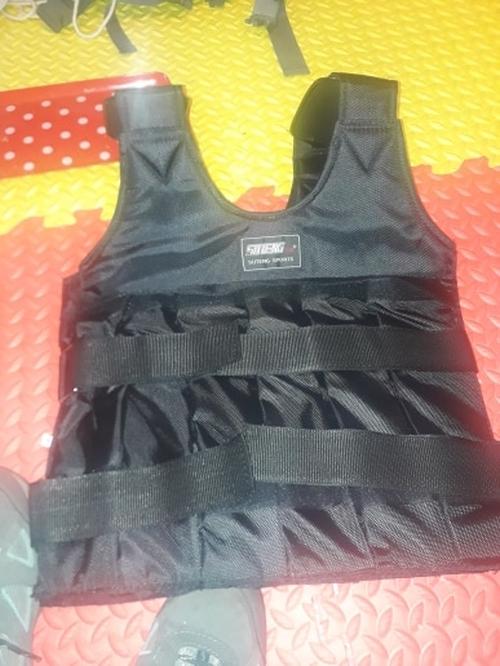 Adjustable Workout Weighted Running Vest photo review