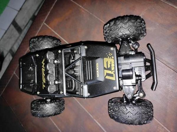 Alloy Climbing Mountain Bigfoot 4WD Remote Control Car Toy Model photo review