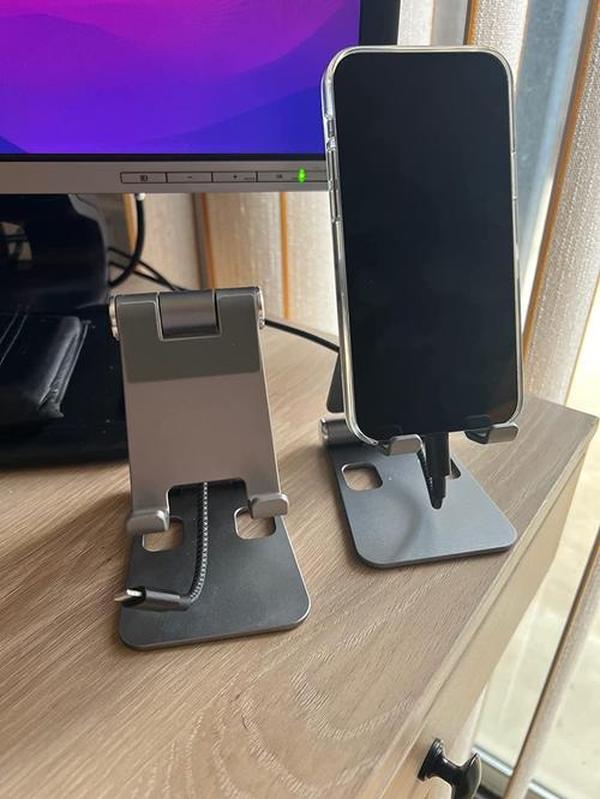 Aluminum Adjustable Phone Stand photo review