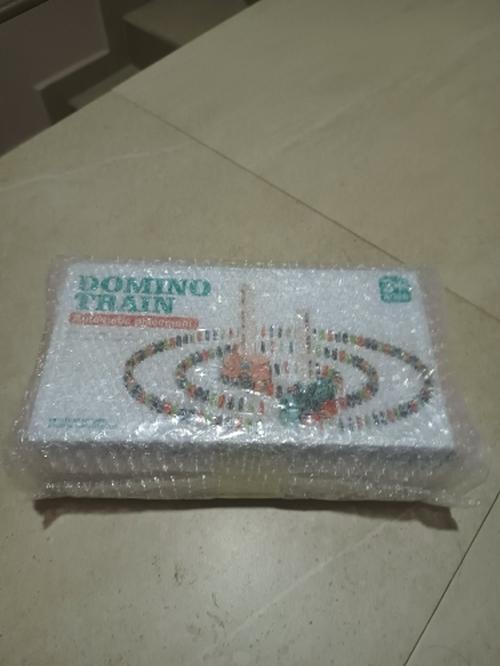 Automatic Domino Train Toy to Launch Set photo review