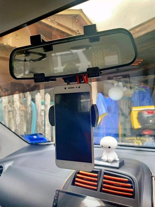 Car Mount Rearview Mirror Phone Holder photo review