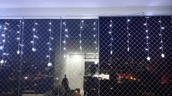 Christmas Snowflake Curtain Lights - Outdoor Garland for Home, Party, Garden photo review