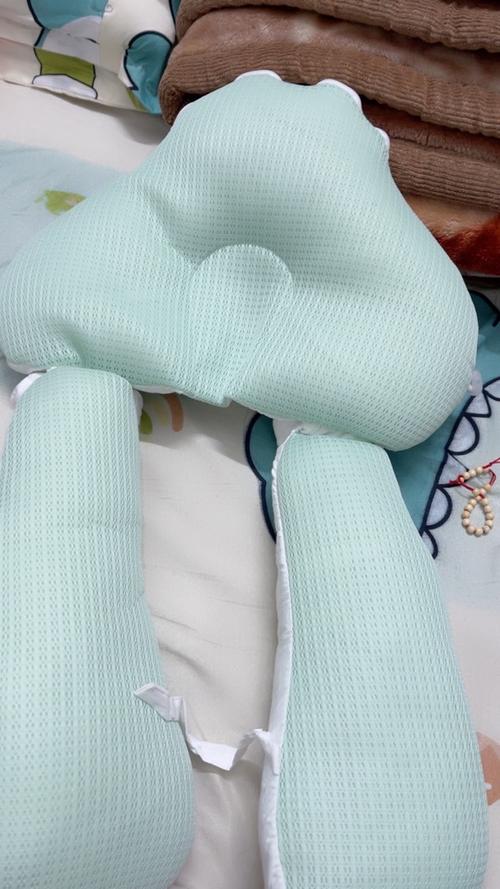 Cloud Shape Breathable Baby Pillow photo review