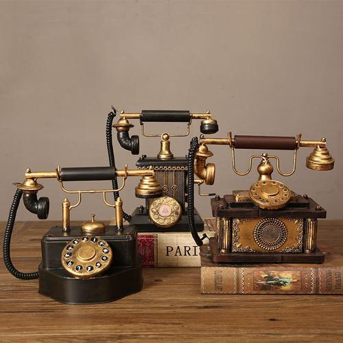 Creative Retro Telephone Model for Home Decoration and Entertainment