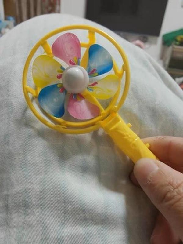 Cute Whistle Windmill Noise Makers for Kids Party Favors photo review