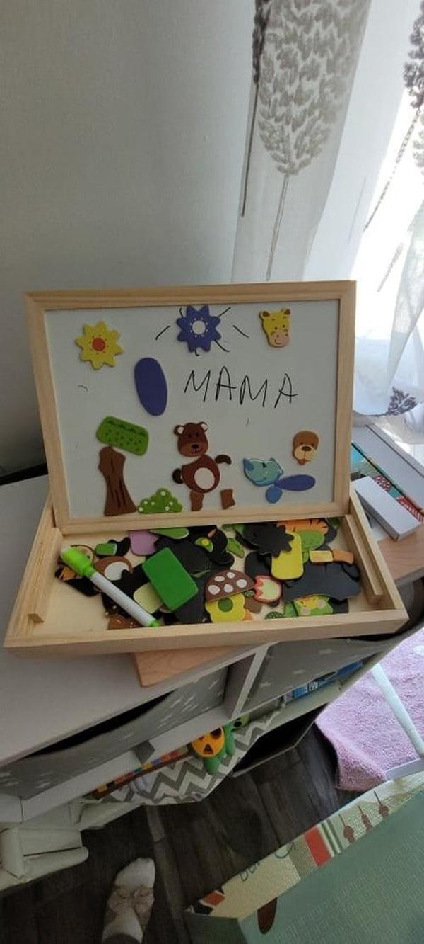 Educational Magnetic Box With Whiteboard & Chalkboard photo review