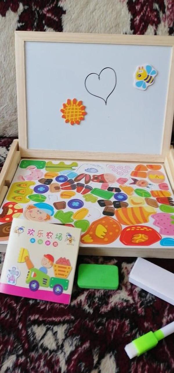 Educational Magnetic Box With Whiteboard & Chalkboard photo review