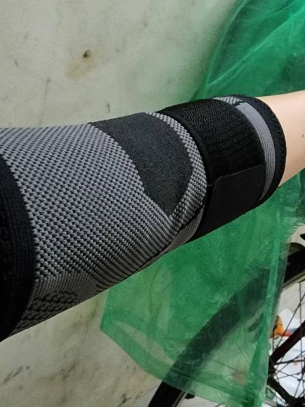 Elbow Tendonitis Brace Compression Sleeve Arm Support photo review