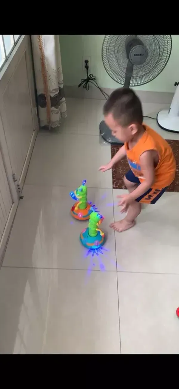 Electric Dancing Saxophone Caterpillar Toy With Lights And Music For Baby photo review