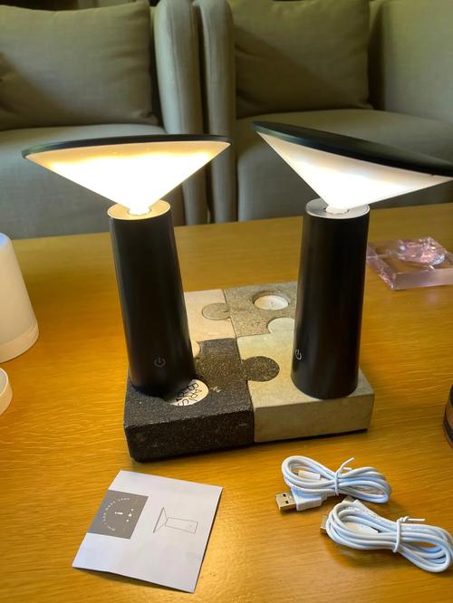 Fashionable Dimmable USB Rechargeable LED Table Lamp for Bedroom, Reading, and Night Light photo review