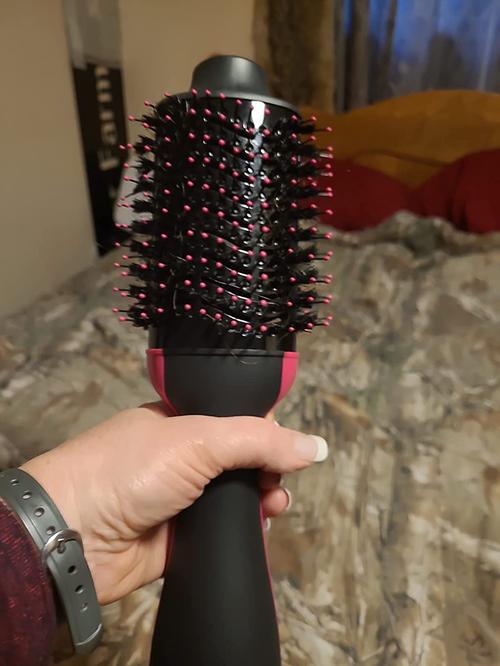 Fast Drying, Volumizing, and Frizz-Free Hair with One-Step Ionic Air Brush photo review
