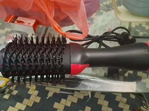Fast Drying, Volumizing, and Frizz-Free Hair with One-Step Ionic Air Brush photo review