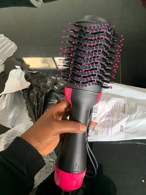 Fast Drying, Volumizing, and Frizz-Free Hair with One-Step Ionic Air Brush photo review