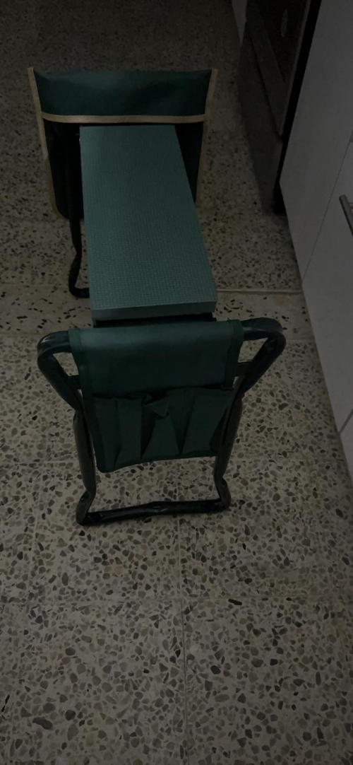Foldable Outdoor Lawn Bench Chair With Tool Pouch Garden photo review