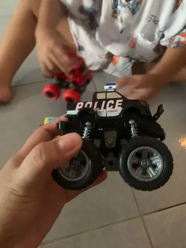 Four-wheel Inertial Off-road Vehicle Children's Simulation Climbing photo review