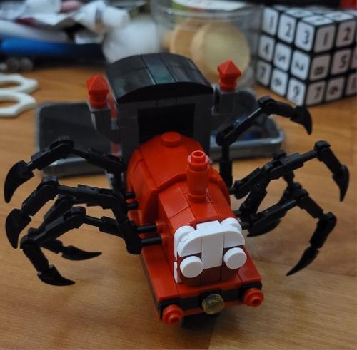 Game Spider Train Building Blocks Toy  Small Train Assembly Model Table Ornaments photo review