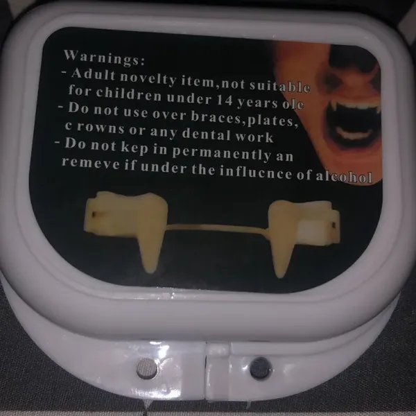 Halloween Advanced Automatic Retractable Vampire Fangs photo review