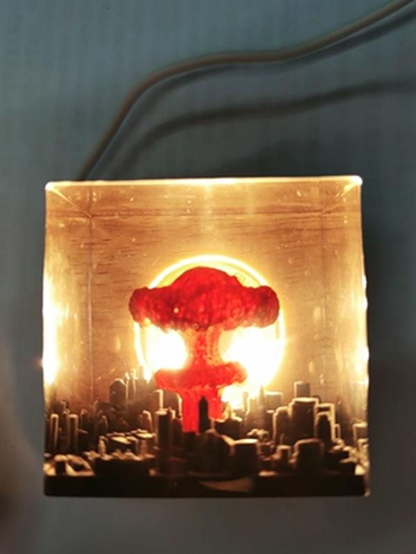 Handmade Atomic Bomb Resin USB Night Light, Halloween Christmas Gifts, Creative Crafts, Home Bedroom Desk Lamp photo review