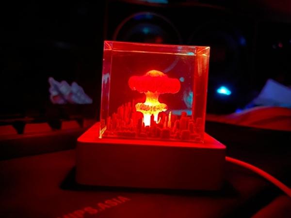 Handmade Atomic Bomb Resin USB Night Light, Halloween Christmas Gifts, Creative Crafts, Home Bedroom Desk Lamp photo review