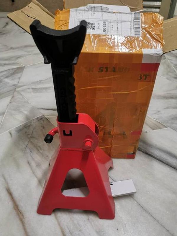 Heavy Duty 3 Ton Floor Car Jack Stand Set photo review