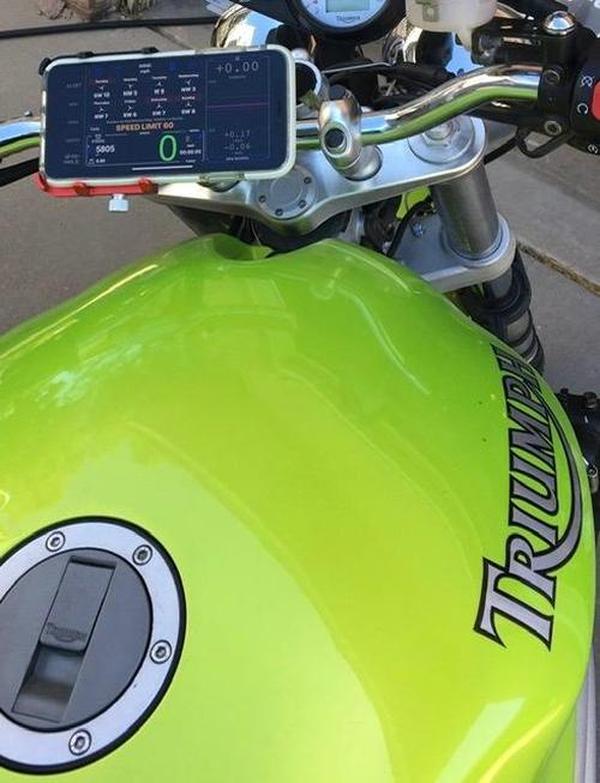 High-end motorcycle and bicycle phone holder photo review