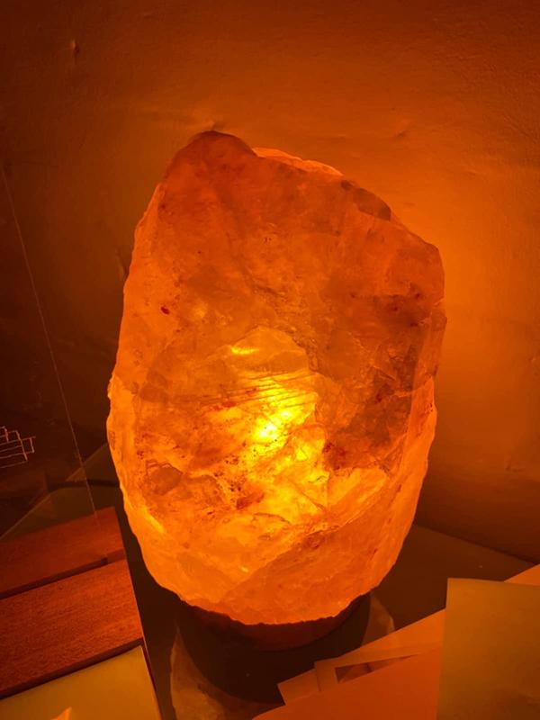 Himalayan Crystal Salt Wood Lamp photo review