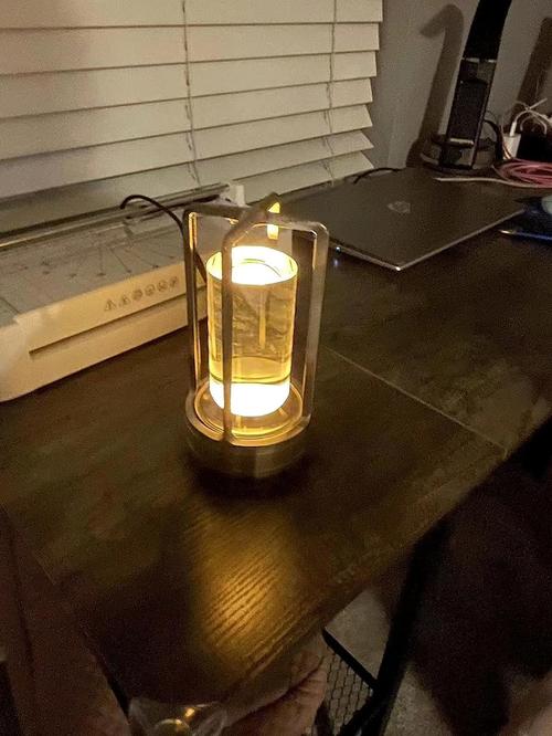 Industrial Style Cordless LED Table Lamp for Outdoor Camping, Restaurant, and Creative Night Light photo review