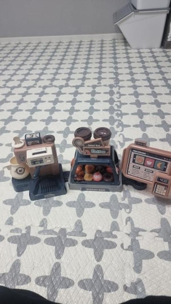 Kids Coffee Machine Toy Set with Simulation Food for Pretend Play photo review