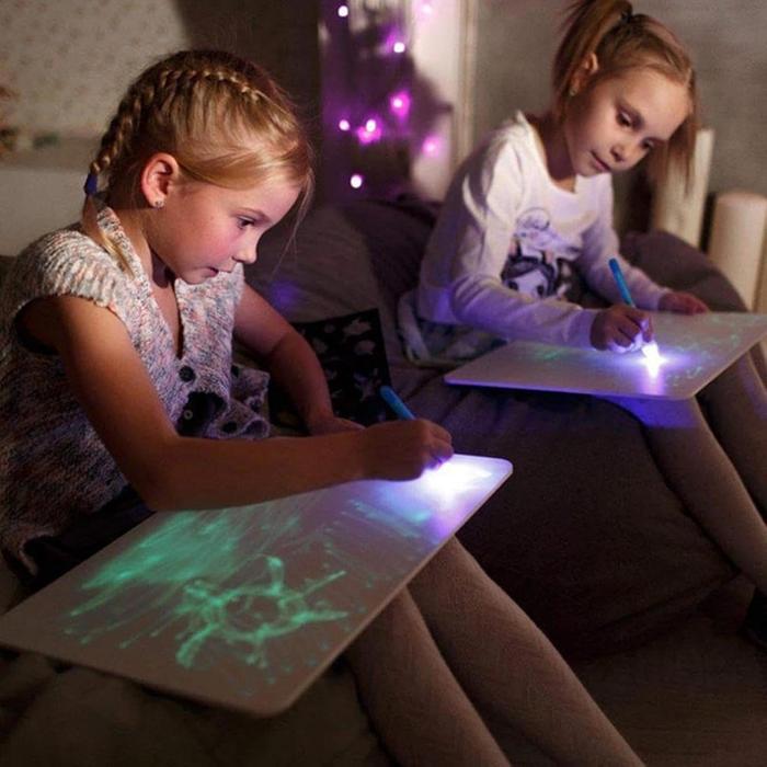 Magic LED Drawing Board Toy For Kids, Draw With Light In Dark, Developing Writing Board With Marker Pen