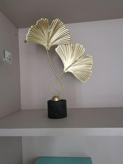 Luxury Nordic Gold Ginkgo Leaf Sculpture for Living Room Decor photo review