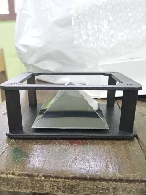 Magic 3D Hologram Projector For Your Phone Or Ipad photo review