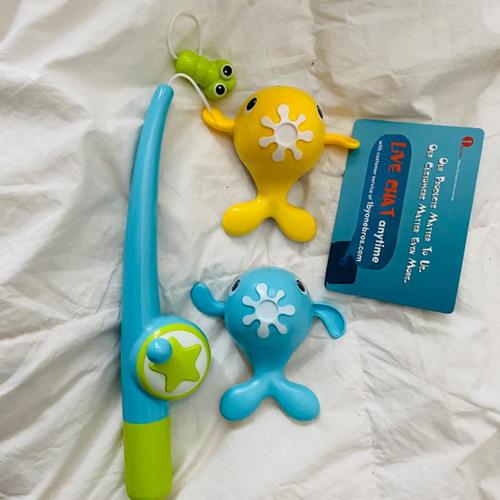 Magnetic Fishing Bath Toys for Toddlers with Swimming Whales photo review