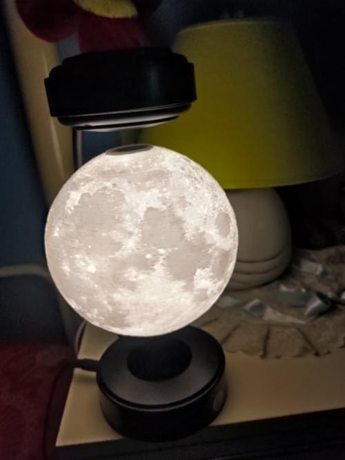 Magnetic Levitating Moon Room Decoration photo review