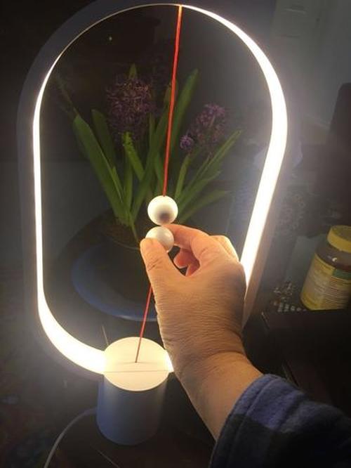 Modern Heng Balance Lamp Magnetic Float Led Indoor Light photo review