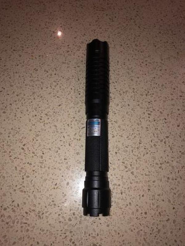 Most Powerful 100000M 450Nm High Power Blue Laser Pointer Flashlight Wicked Lazer Torch photo review