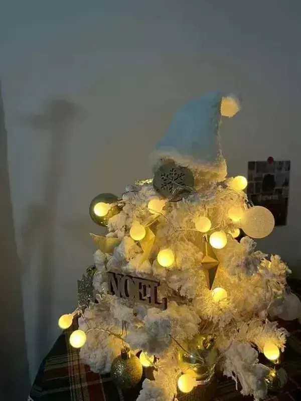 Movable LED Christmas Tree with Desktop Ornaments for Home Decoration photo review