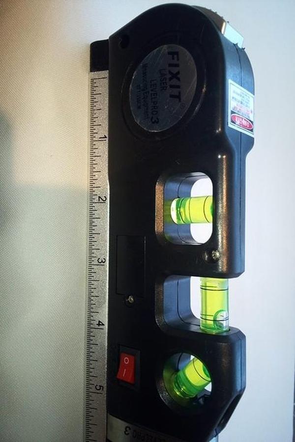 Multifunctional Laser Level Measuring Instrument Infrared Line Ruler photo review