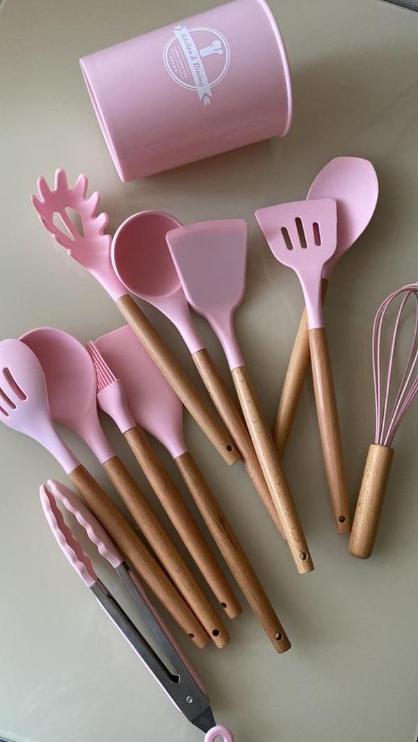 Non-Stick Kitchen Utensils Set with Wooden Handle and Silicone Heads photo review