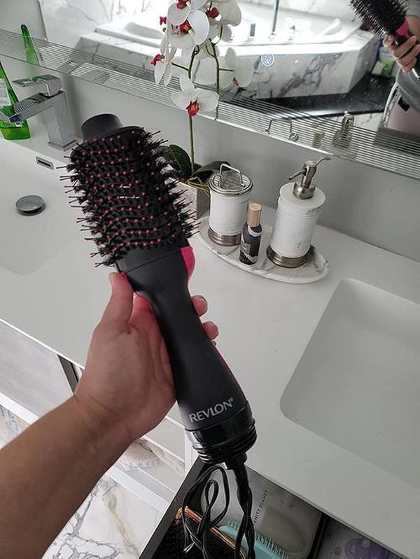 One-Step Electric Hair Dryer Comb Multifunctional Comb Straightener Hair Curling photo review