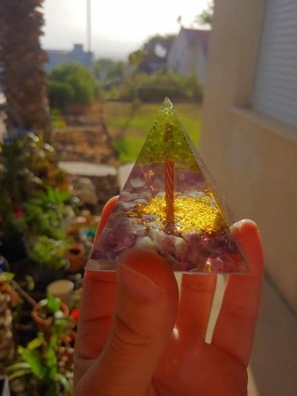 Orgonite Tree of Life Peridot Pyramid photo review