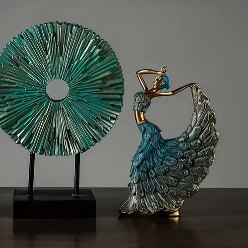 Peacock Dancer Statue Home Decoration Ornaments Figure Dancing Girl Figurines Luxury Living Room Cabinet Decor Resin Art Crafts