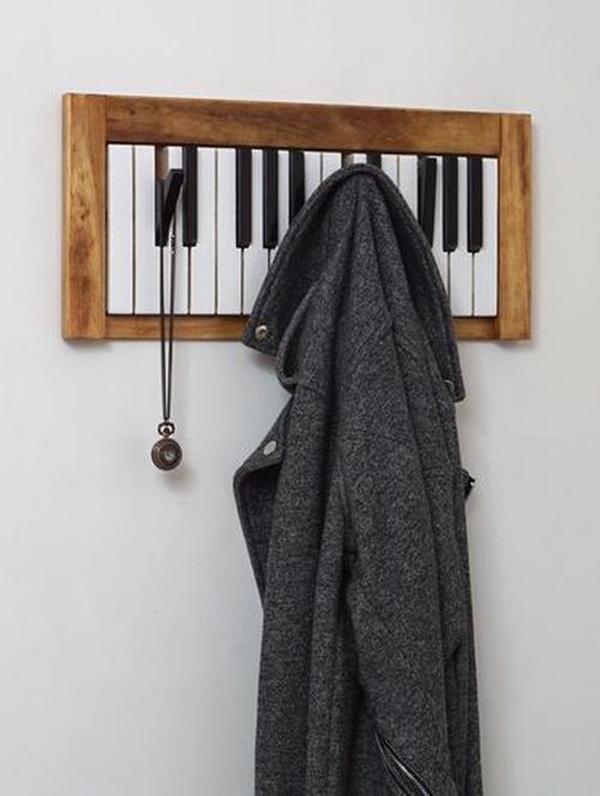 Wooden Piano Keyboard Wall Hook Hanger photo review