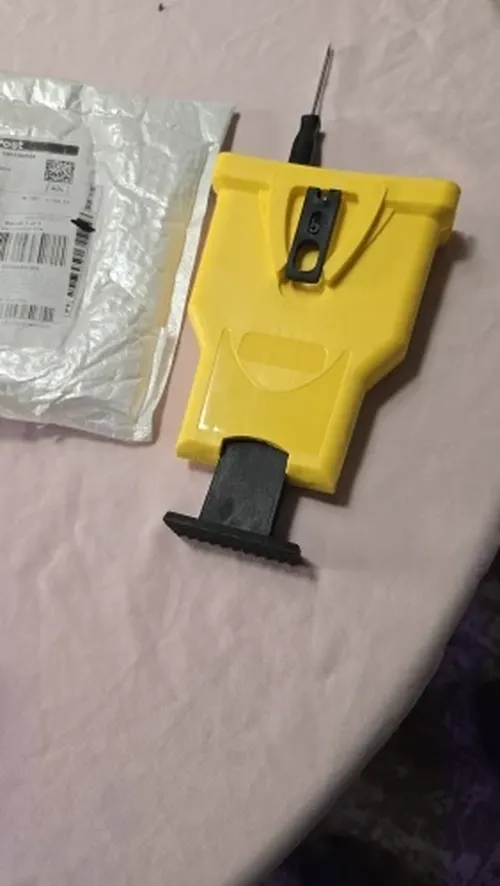 Portable Chainsaw Sharpener with Whetstone for Quick Blade Grinding photo review